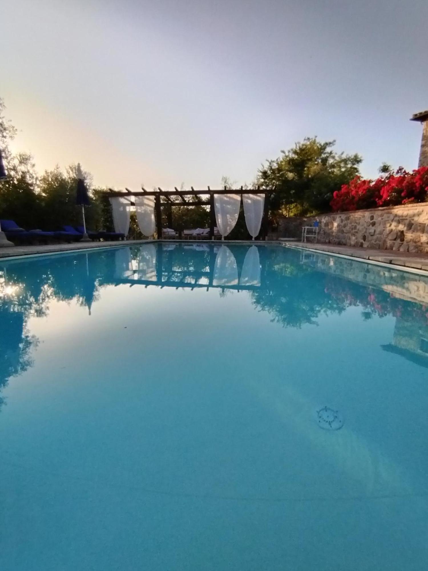 Agriturismo Podere Campaini Волтера Екстериор снимка