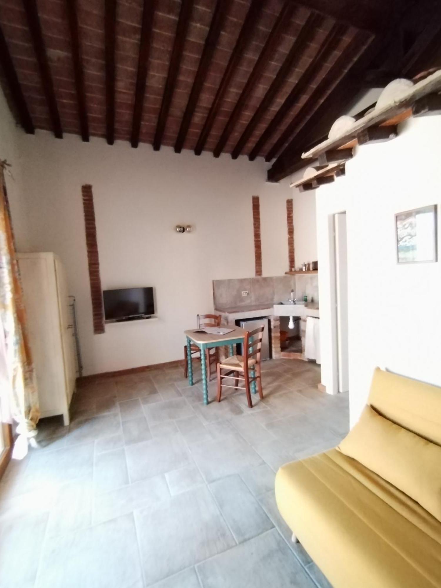 Agriturismo Podere Campaini Волтера Екстериор снимка