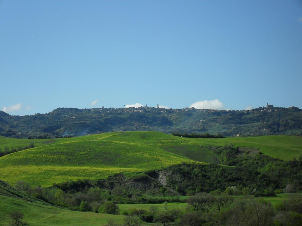 Agriturismo Podere Campaini Волтера Екстериор снимка