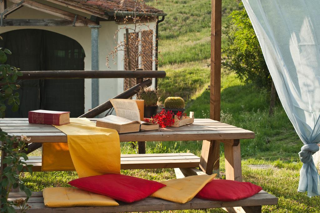 Agriturismo Podere Campaini Волтера Екстериор снимка