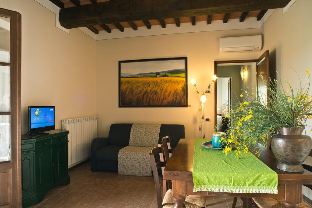 Agriturismo Podere Campaini Волтера Екстериор снимка