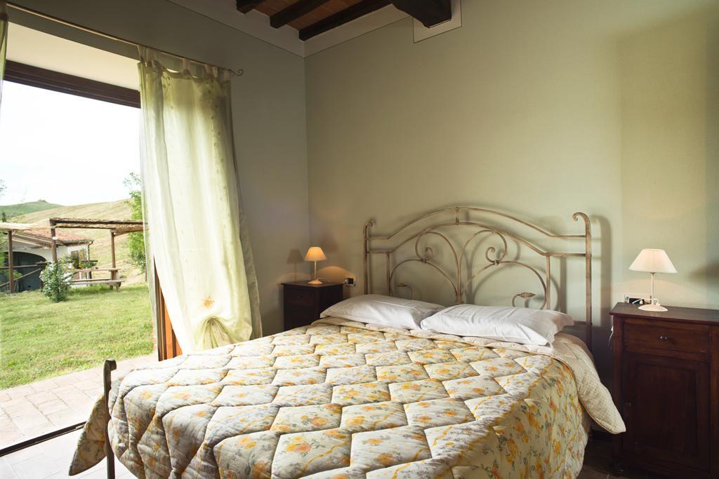 Agriturismo Podere Campaini Волтера Екстериор снимка