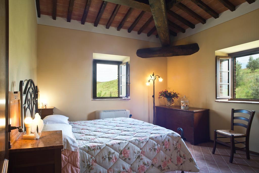 Agriturismo Podere Campaini Волтера Екстериор снимка